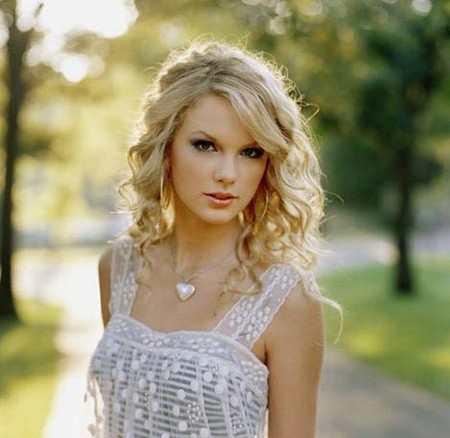 Love Story Taylor Swift  on Taylor Swift Love Story Taylor Swift                        Mp3